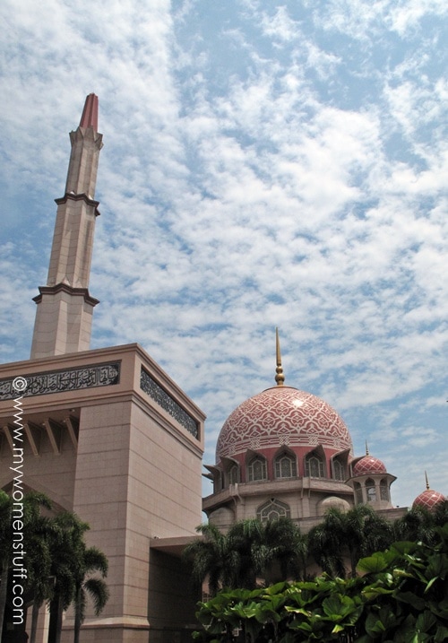 pink mosque putrajaya