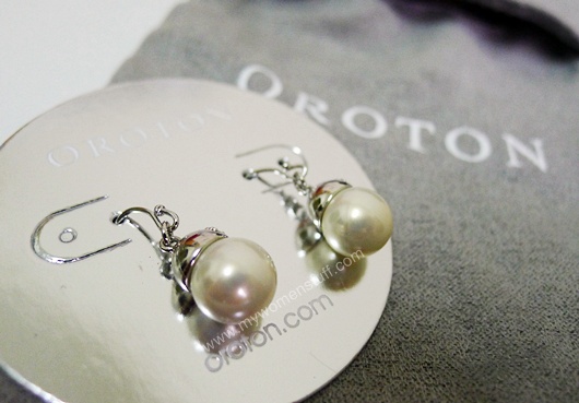 oroton pearl earrings