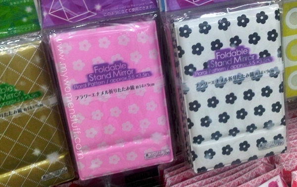 daiso7 foldable stand mirror