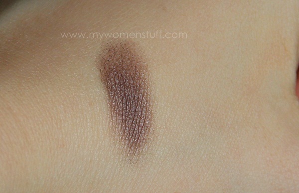 chanel soft touch eyeshadow taupe grise swatch