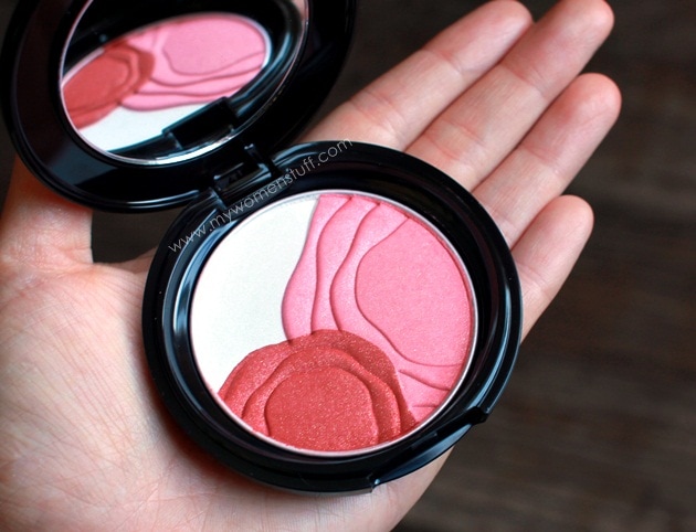 shiseido camellia compact blush size