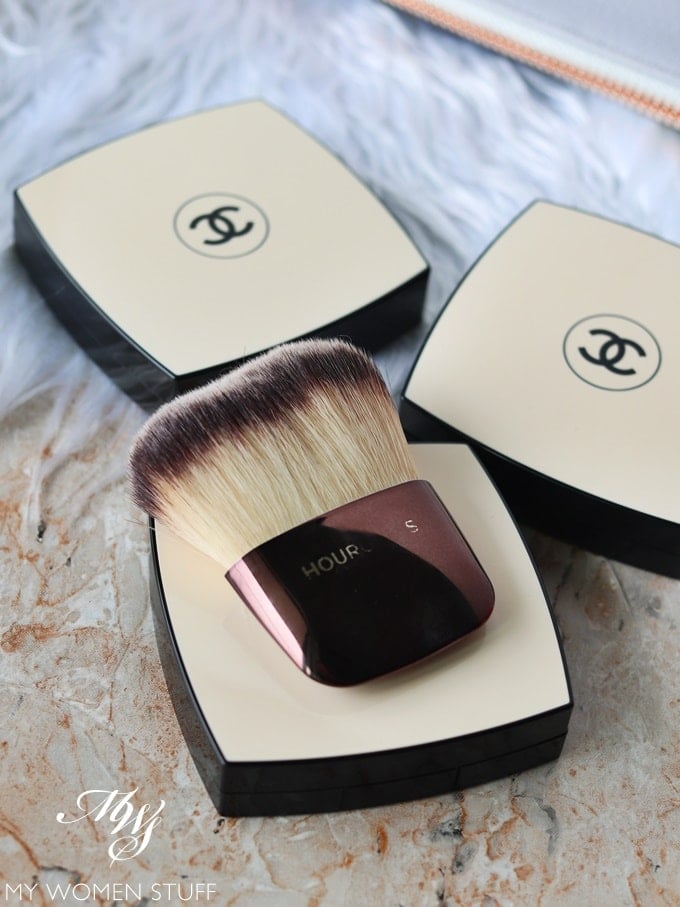 hourglass ambient powder brush review