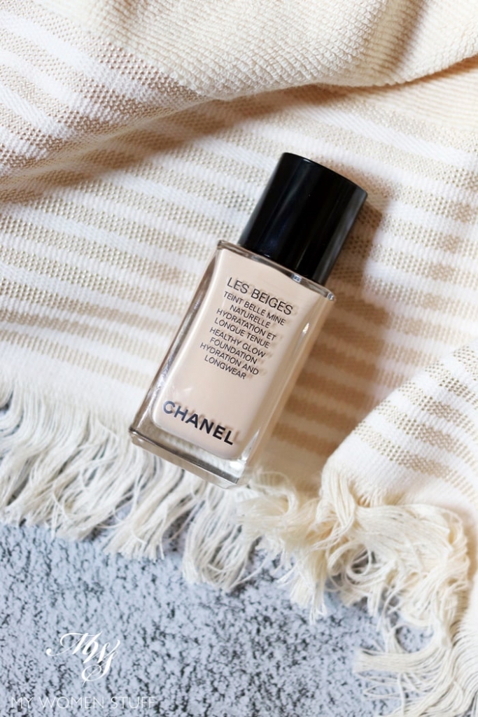  CHANEL LES BEIGES Healthy Glow Foundation Hydration and  Longwear B30 (medium with neutral undertones) : Beauty & Personal Care